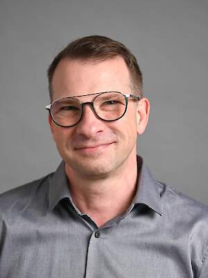 Institute of Physics of the Czech Academy of Sciences